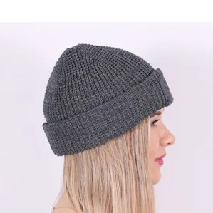 Czapka zimowa typu Sherpa unisex MARLOW szara Czapka zimowa typu Sherpa unisex MARLOW szara