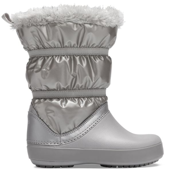 Dziecięce buty zimowe Crocs CROCBAND LodgePoint Metallic Boot srebrne